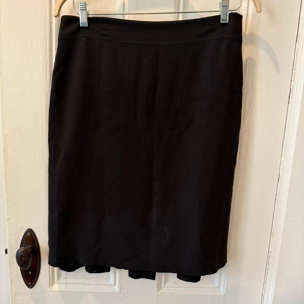 Ann Taylor Black Pleated Skirt Size 10 Classic Office Career Skirt